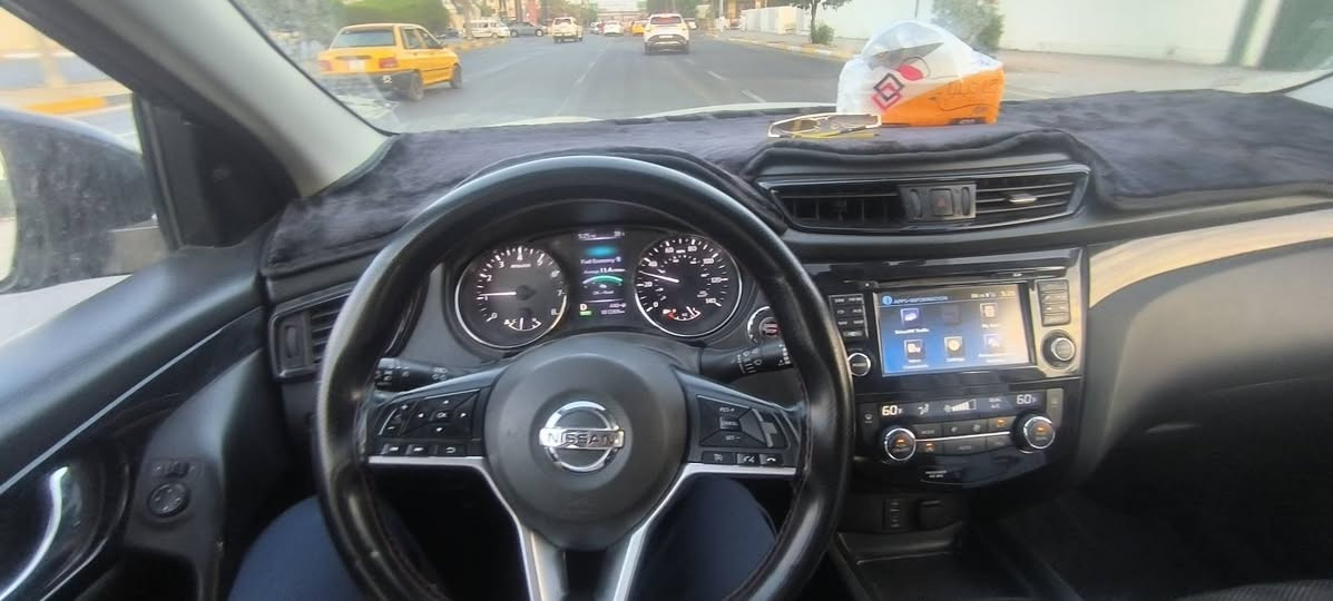 🚗 للبيع – نيسان روج 2017
- الموديل: 2017
- الفئة: S
- المحرك: 2000
- اللون: أسود
- المواصفات:
  - حساسات
  - رادار
  - تجهيزات جيدة وعملية

💰 السعر: 17مليون
📍 الموقع: كربلاء
✅ السعر قابل للتفاوض (بيه مجال) وللجادين فقط.
الرقم بغداد انكليزي الجديد
سن
السيارة نظيفة  وارد كندي فقط جاملغ دبل كود 
 هناك حادث بالعراق جهة الصدر ت ومصبوغ وربع من البنيد مصبوغ وايضا بارد قطعة كف جاملغ خلفي..

للاستفسار اكثر أو المعاينة، يرجى التواصل على الخاص.🚗 للبيع – نيسان روج 2017

- الموديل: 2017
- الفئة: S
- المحرك: 24 سي سي
- الدفع: رباعي (AWD)
- اللون: أسود
- المواصفات:
  - حساسات
  - رادار
  - كاميرات 360
تدفئة مقاعد 
اوامر صوتية 
مثبت سرعة ومانع انزلاق 
السيارة نظيفة جدا 

للاستفسار اكثر أو المعاينة، يرجى التواصل على الخاص.

نص مكتوب في الصور:
- *********** *********** *********** KARBALA سونار 3m.car لفحص السيارات 3m.car لفحص السيارات بالشفافية فوق المصداقية الغطاء الامامي رصعات في المكان المحدد الغطاء الخلفي سليم الجانب الايمن تكحيل + رصعات في المكان المحدد الجانب الايسر صبغ + تكحيل + رصعات في المكان المحدد الجزء العلوي رصعه في المكان المحدد الفرع الأول كربلاء - سريع حي المعلمين - مجاور مقهى كاظم الفرع الثاني كربلاء- مدينة المعارض الجديدة - مقابل الأستدارة