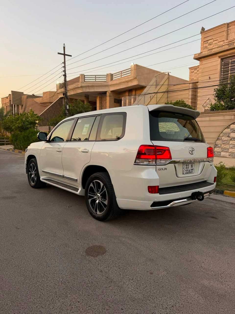 محرك 4000 V6
رقم بغداد بسمي تحويل تريد ثاني يوم  
السياره مكفوله من الصبغ وشخط 
فول مواصفات 1/1
بصمه تشغيل
خمس بصمات أبواب
أشارت ترحيب
مري شفط
فتحه سلايت
كشنات جلد اصلي
كشنات ثنين ثلاث حركات
جام تصعيد تنزيل عل ريمونت
دبل ماوس
8 ايرباك
3قطع تبريد
اشاره لكزز
ثلاجه
مطفايه
مري قلاب
حساس أمامي
حساس خلفي
وباقي مواصفات الساز المعروفه
السياره جديده بمعنى الكلمه احلى من الصور

السعر 437 يعني 4 شدات 37$ ورقه
 
للإستفسار اتصل ***********📞

مكان بغداد السيديه 📍

