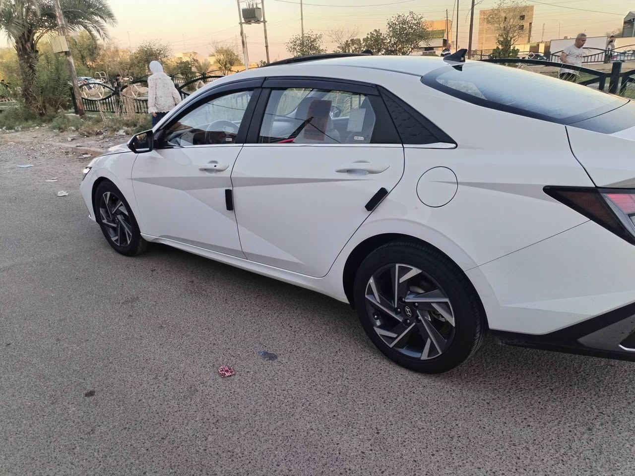السلام عليكم النترا وارد خليجي تجميع صيني جديدة سياره كفاله من الضربه والصبغ رقم اربيل الجديد هزه جديده السنوية ٢٠٢٩ تنتهي بسمي تحويل مباشر بيها ملاحظة بسيطه كارت فقط السعر ١٣٠ مكاني حي الاعلام ***********
