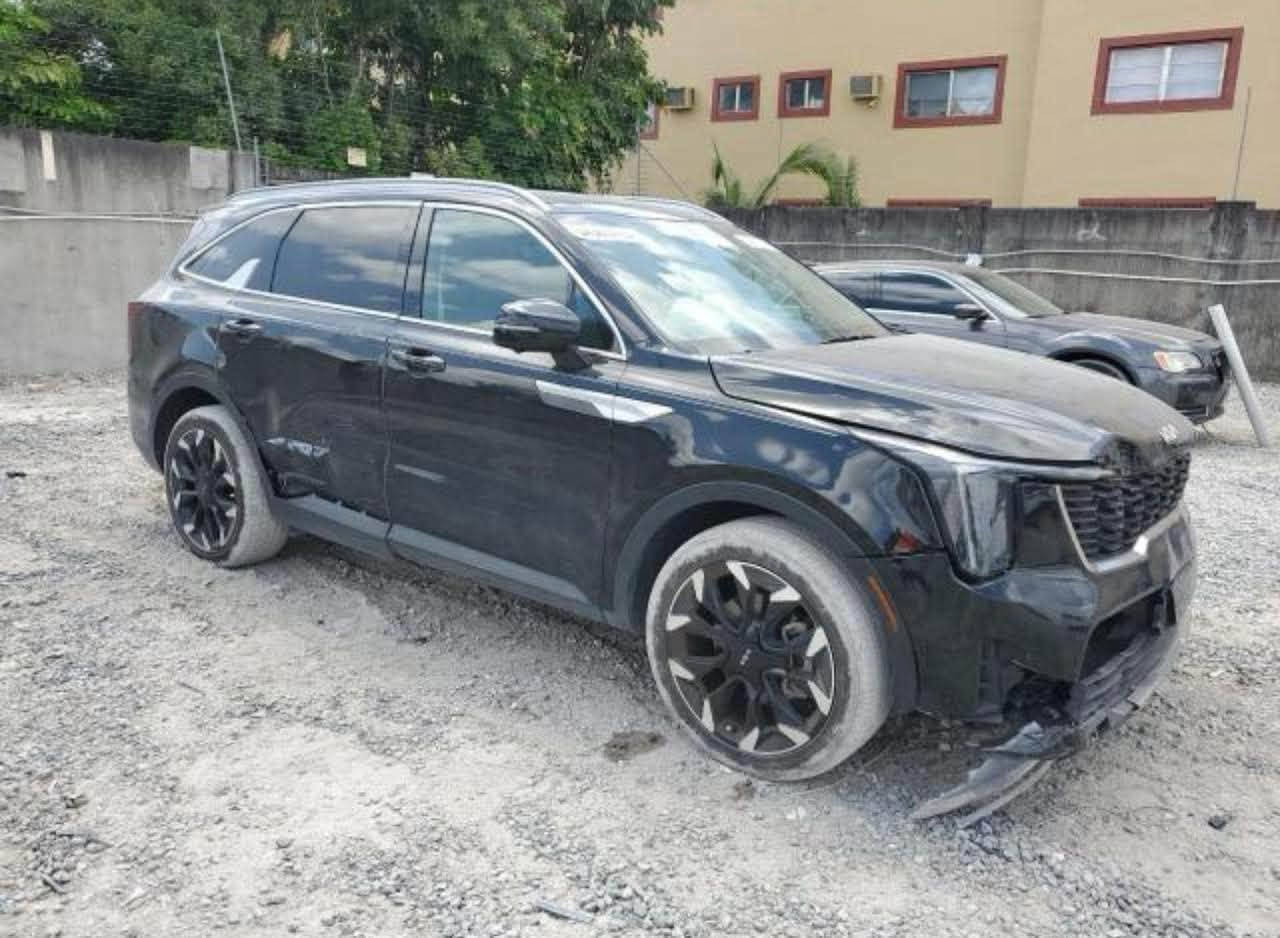 السلام عليكم عندي سورنتو للبيع  موديل 24 SX لون اسود حادث خفيف سعرها من الأخير 235 مرقم بغداد
***********

نص مكتوب في الصور:
- 34507415X