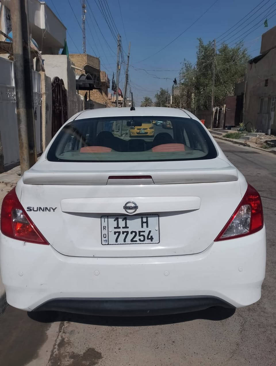 السلام عليكم
نيسان صني 2019 رقم بغداد بسمي 
ماشيه 82 الف
استخدام شخصي
السياره جاهزه من كل النواحي بيها ضربه بين دعاميه والجنطه مثل ما موضح بصوره ضربه خفيفه
سعرها 100 ورقه وبيها مجال حك الجيه
***********
