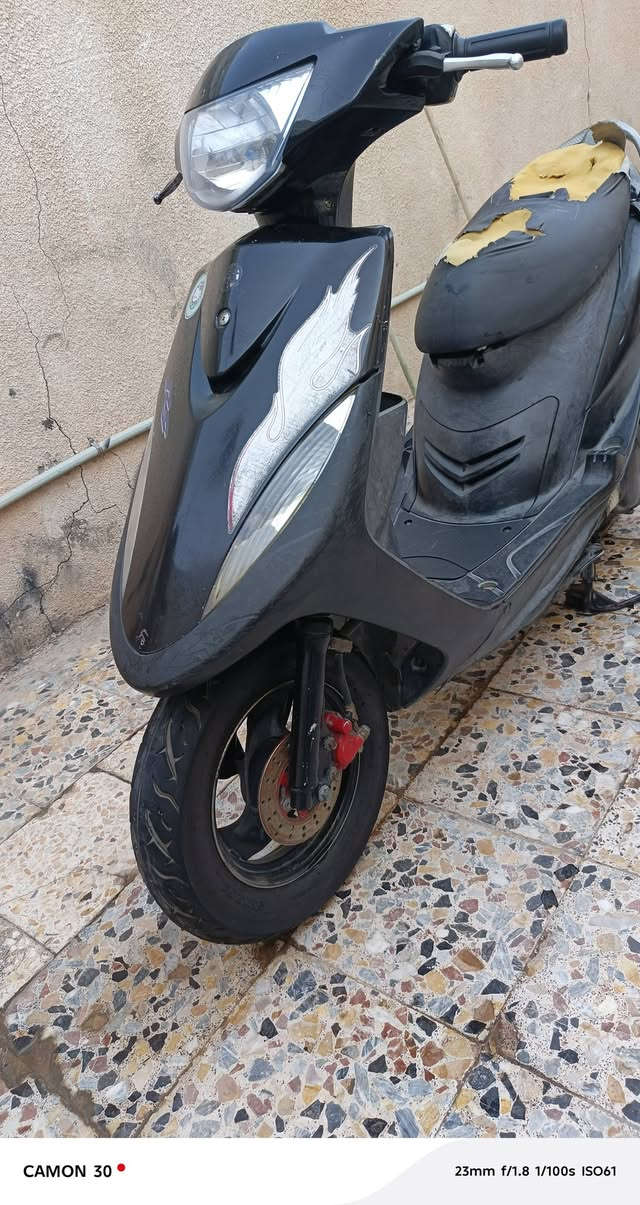 👋🏻
ماڪس عدله 49 بلادي مكفوله
ڪفرات دواخل كله ختم واحد وي مڪينه
ڪهربائيات كله شغاله 
شلعه ومعدل 100
عوزه فقط باتري
775 وبيه مجـال 
***********
