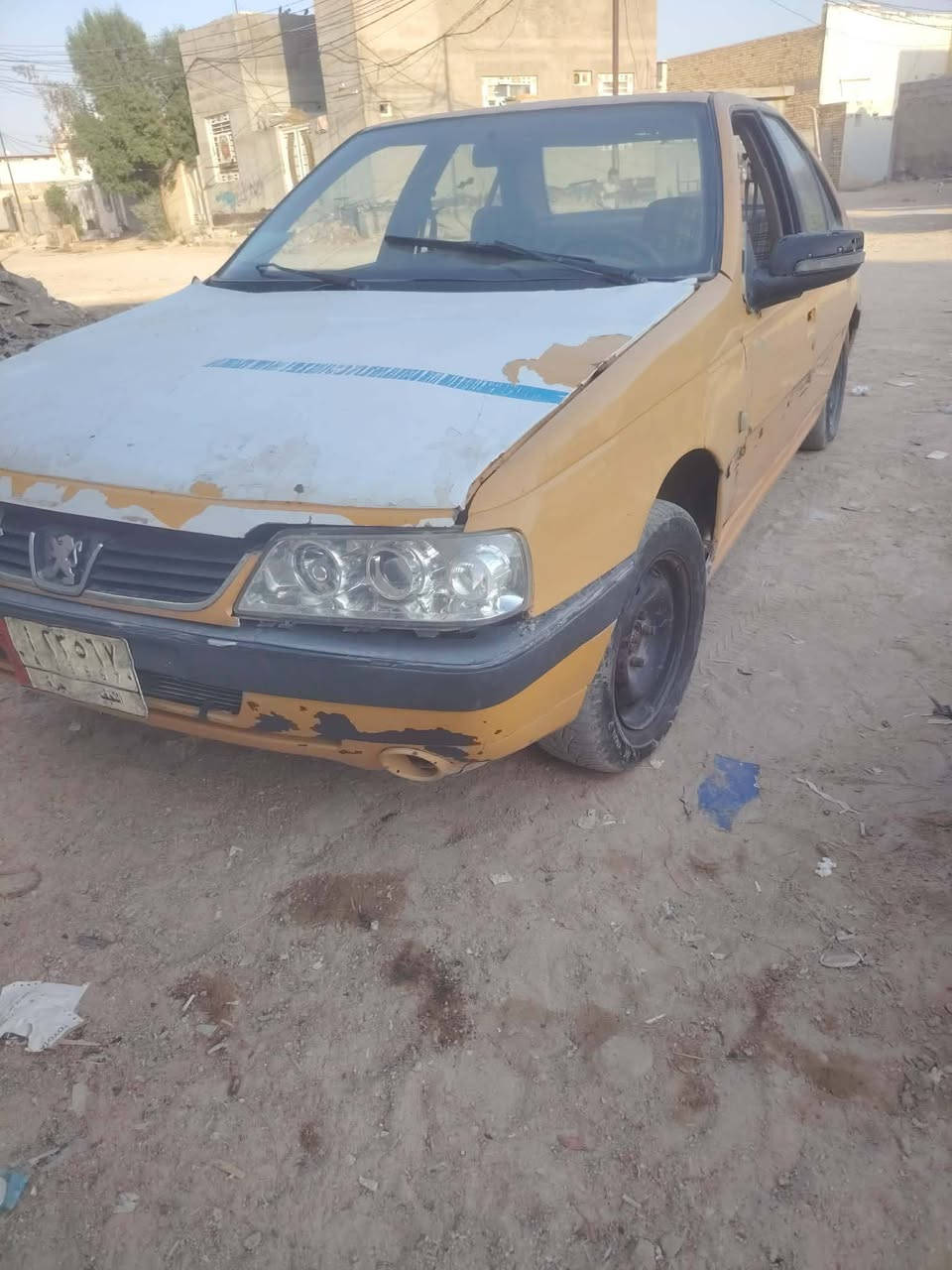 بيجو 405 نضيفه للبيع ب١٢ ورقه بيع مستعجل مكاني نجف ***********
