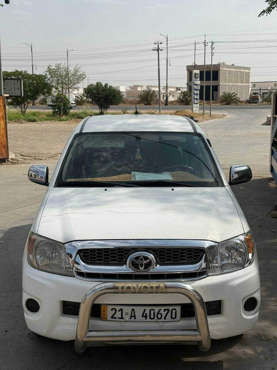 تۆیاتا مەرزیە ٢٠٠٩ بێ بۆیاخ سەنەوی تا ٢٠٣١ تازەیە بە ناو خۆمانەوەیە
سەنەوی و ڕەقەم و ژینگەو ڕێگاوبان تازەیە 
گێڕ و مەکینە بەشەرت نەکراوەتەوە
سەیارەکە بێ عەیبە و هی ماڵە و هیچ نوقسانی نیە 
لێدرامی نیە 
سۆنەری دانراوە زۆر پاکە و ماڵی دۆستە 

***********
*********** كالار, السليمانية
