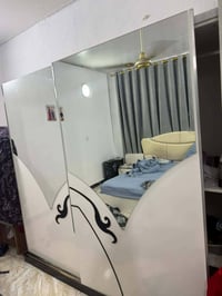 غرفه نوم تركيه 6 قطع بس سجه الكنتور بيها ضرر قيم واخذ 07713098834