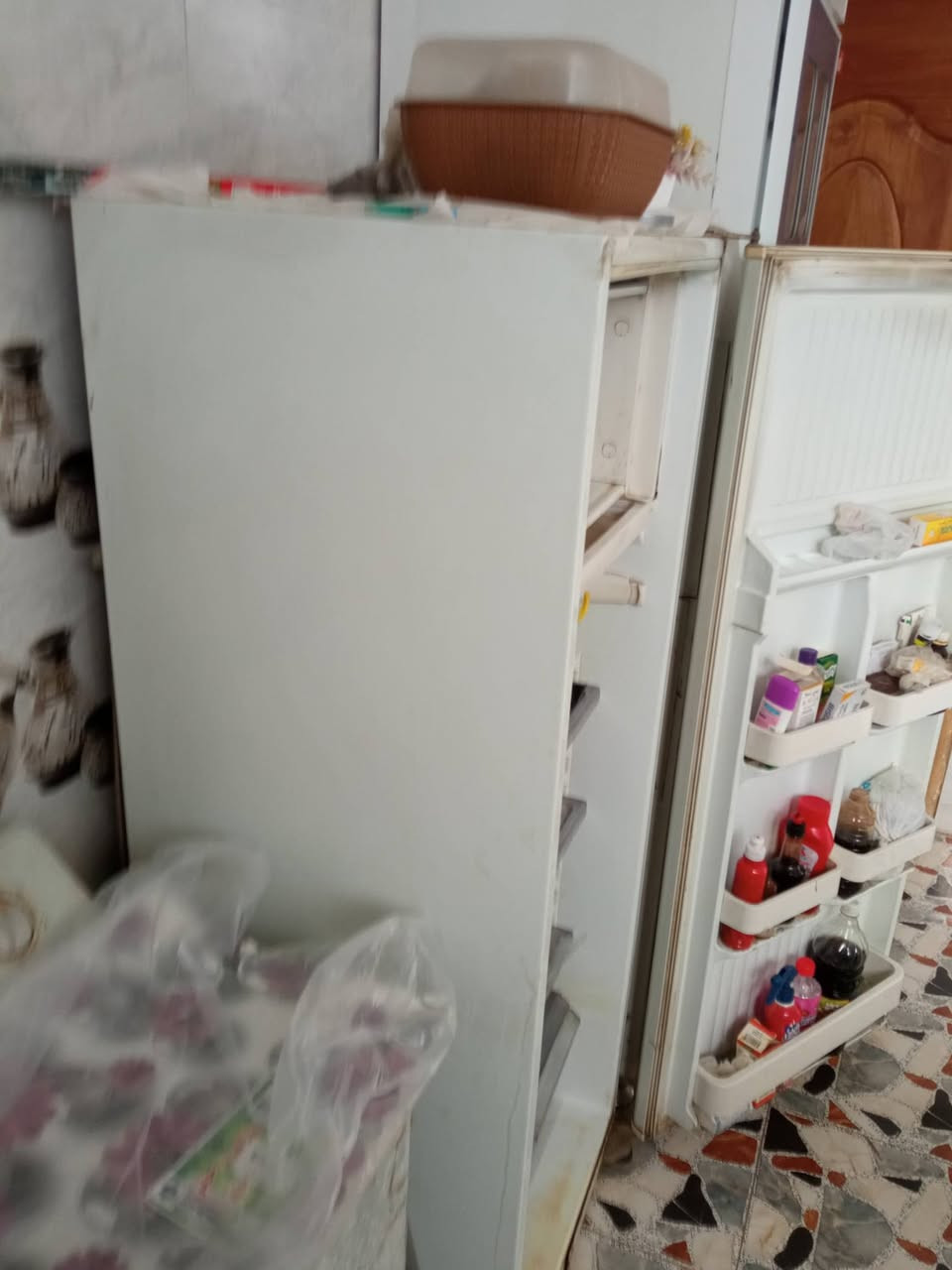 السلام عليكم 
ثلاجه للبيع نوع كريازي تجميد سعرها 85
على الفحص متواجد خاص 
وهذا رقمي 
***********
