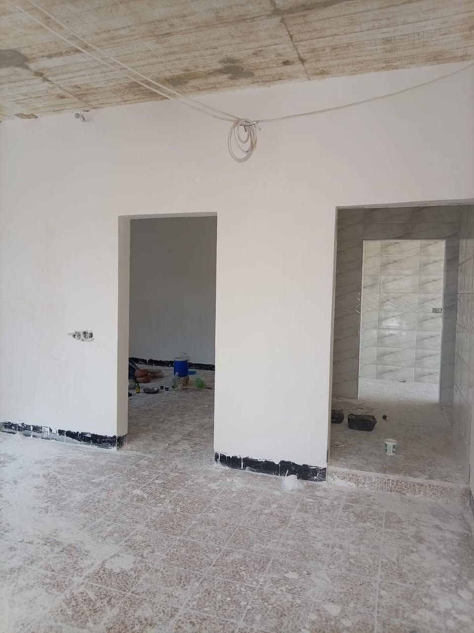 🏠 تريد لباخ مرتبة وشغل يفتح النفس؟
لا تتعب وتدور... إحنا أهل الشغل الأصولي. 👷‍♂️

🔹 لباخ داخلية وخارجية
🔹 تسوية الجدران والأسقف بدقة عالية
🔹 شغل نظيف، سريع، وبأسعار تناسب الجميع
🔹 الالتزام بالموعد والجودة مضمونة

📸 الصورة من أحد أعمالنا، والحكم إلكم.

إذا عندك بيت جديد، محل، أو تريد ترميم، راسلنا على الخاص أو اتصل على:

📞 (رقمك هنا)***********

خلك مطمئن... شغلك بأيد أمينة، والنتيجة تبيض الوجه. 🤝
