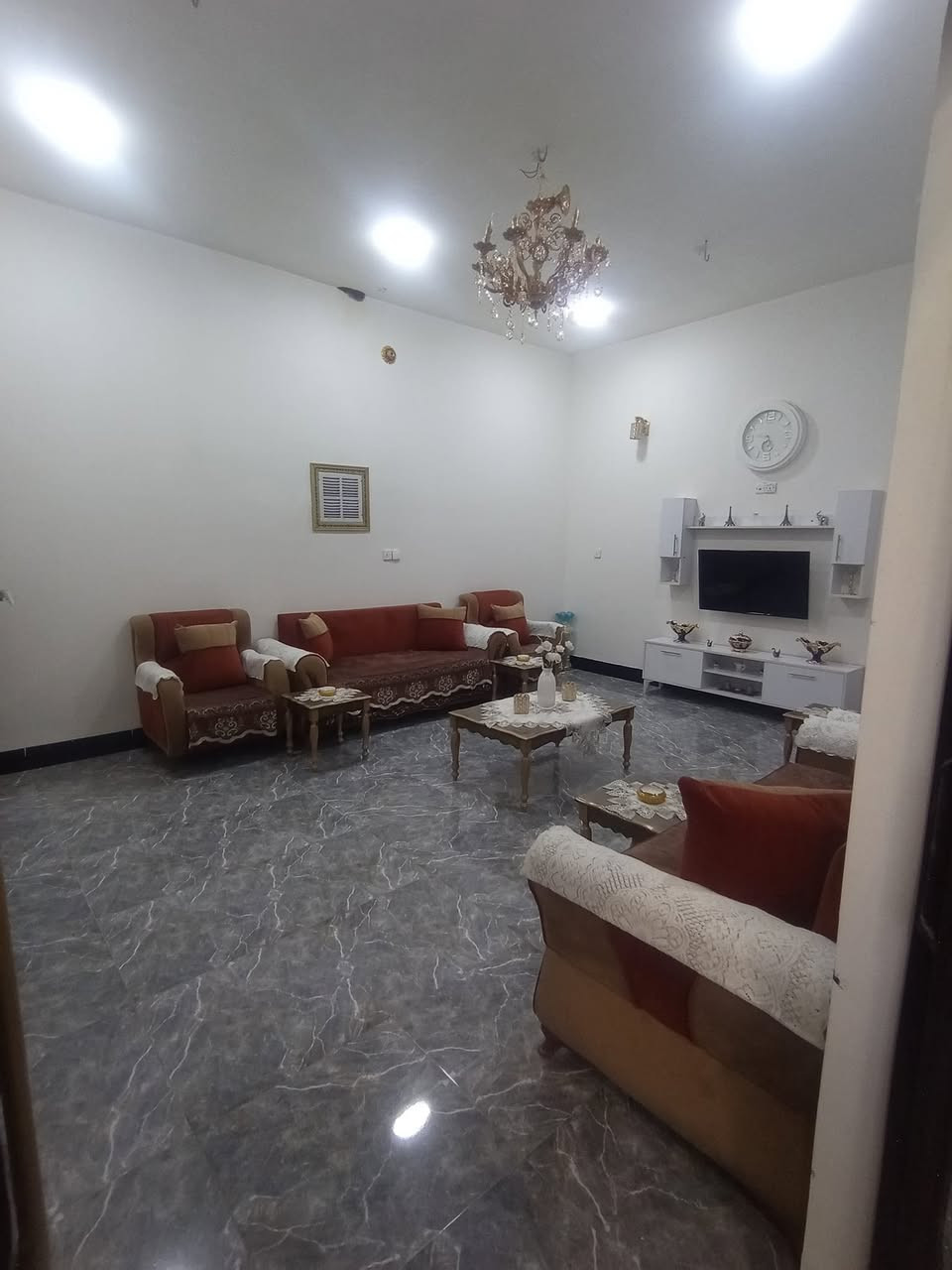 السلام عليكم
🏡 بيت للبيع – الفلوجة / حي المأمون منطقه 19
📍 موقع مميز وقريب من جميع الخدمات

✨ شارع 10م نافذ ع شارع 40 الترابي 

📐 المساحة: 150 متر بطحي 

📄 طابو صرف

🏠 طابق ونص 

🏠 بناء بلوك 

🏠غرفتين واستقبال ومطبخ وصاله وحمام 

💴 السعر 130مليون وبي مجال 

📞 للاستفسار الاتصال:  *********** ـــ ***********
