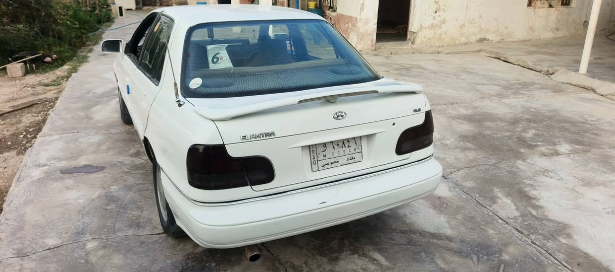 السلام عليكم النترا موديل1993 رقم بغداد شرط التحويل محرك شاده قبل 3ايام مال كصه سنويه لحد 2029/1/30 رقم بغداد كير عادي التبريد نقص بس الكمبريسر فقط كهربائيات كلها شغاله السعر 35وبيها مجال قليل مكاني ديالئ بعقوبه دلي عباس ‏‪***********‬‏
