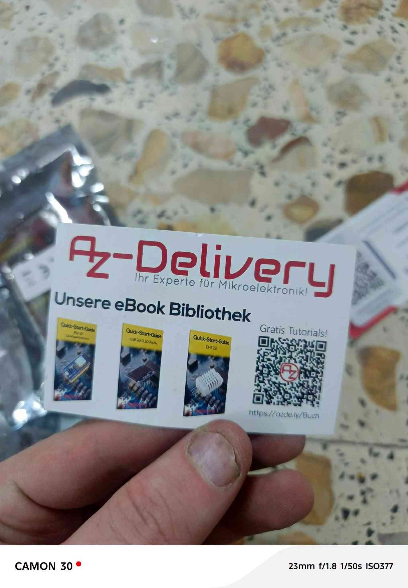 قطع كترونيه الي تفيده ينطي سعر وبالعافيه عليه مجموعهم خمس قطع

نص مكتوب في الصور:
- CAMON 30 23mm f/1.8 1/50s ISO384
- CAMON 30 23mm f/1.8 1/50s ISO564
- CAMON 30 • 23mm f/1.8 1/50s ISO528
- CAMON 30
- 23mm f/1.8 1/50s ISO554
- 23mm f/1.8 1/50s ISO696
- 23mm f/1.8 1/50s ISO392
- CAMON 30  23mm f/1.8 1/50s ISO379
- CAMON 30 • 23mm f/1.8 1/50s ISO377