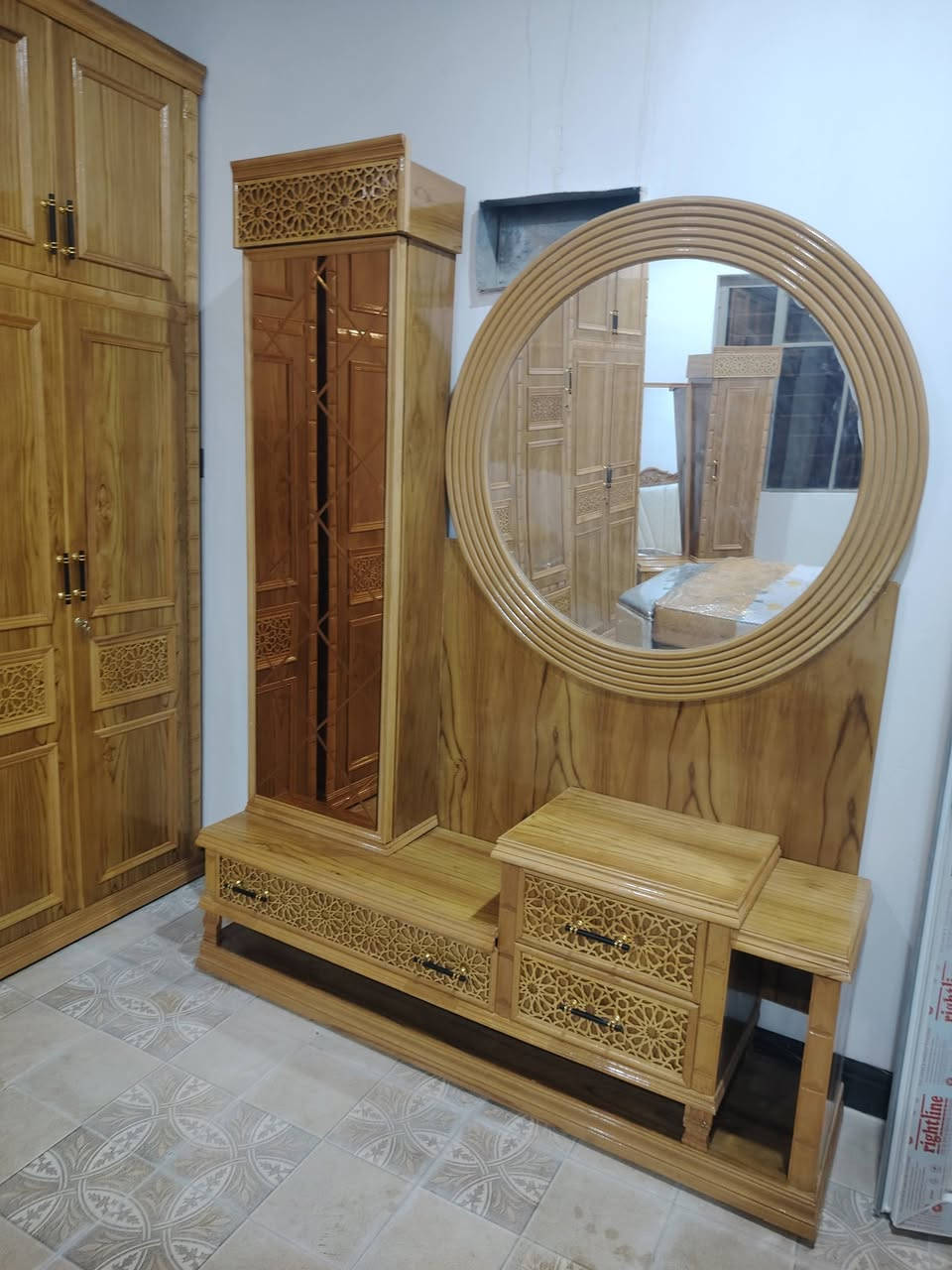 جميع انواع غرف النوم الصاج (نقدا) و (بالتقسيط) على 18 شهر بدون مقدمة
العنوان الموصل الجانب الايمن الصناعة القديمة اليابسات مقابل إعدادية الجزيره 

يوجد فصال حسب الطلب

المشمولين بالاقساط  مصرف الرافدين حاملي بطاقة الماستر كارد

التسديد يكون يدوي او الكتروني على رغبه الزبون (***********) الواتساب
