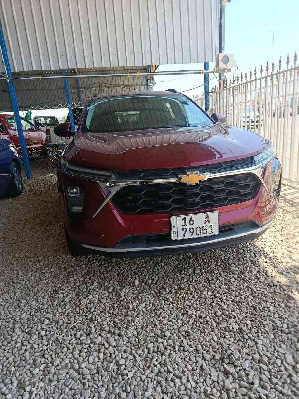 السلام عليكم متوفر  تراكس موديل 24 للبيع بالقسط على الماستر سياره وارد امريكي جديد وحادث خفيف رقم ديوانيه باسم تحويل مباشر للاستفسار رقم الهاتف ***********
