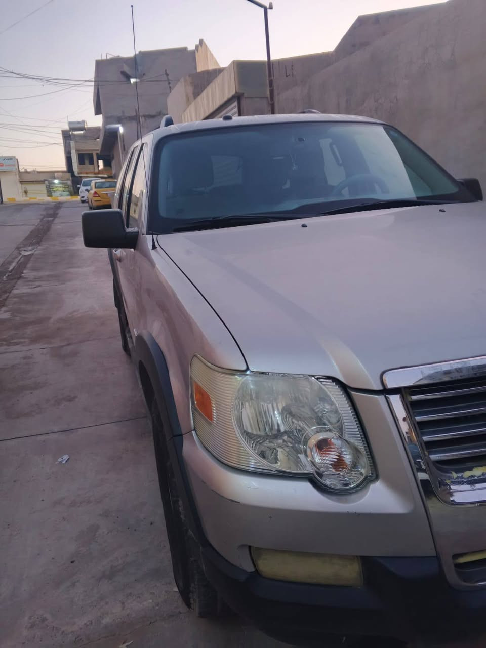 فورد اكسبلور 2007 مواصفات xlt فول سيارة كندية كلين تايتل فقط بيها كرت بلبونيد محرك كير مامفتوح بلشرط

سياره جاهزه من كلشي خير من الله صدر دبلات تايرات كله جديد سنويه جديده لحد 2030 كوبون بانزين هم بيها مكان السياره كركوك السعر 85 وبيها مجال قليل رقم الهاتف 
*********** كركوك, العراق
