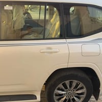 لاندكروز GXR • ٢٠٢٢ • رقم بغداد