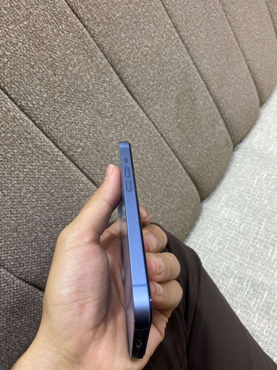 السلام عليكم
آيفون 14عادي
ذاكره 128
بطاريه 78🔋
الجهاز شريحه إلكترونيه
الجهاز امبدل شاشه اصليه من الشركه وبي نقطه صغيره ما تبين حته 
السعر 475وبي مجال بصيط
الاستفسار خاص أو على رقم
***********

نص مكتوب في الصور:
- ٥:٥٤ القطع والخدمة تجمع Apple سجل تاريخ القطع والخدمة، وهذا السجل يعرض معلومات عن هذا الـ iPhone وحالته وتفاصيل إصلاحه. معرفة المزيد... سجل تاريخ الخدمة البطارية الخدمة الشاشة أصلية