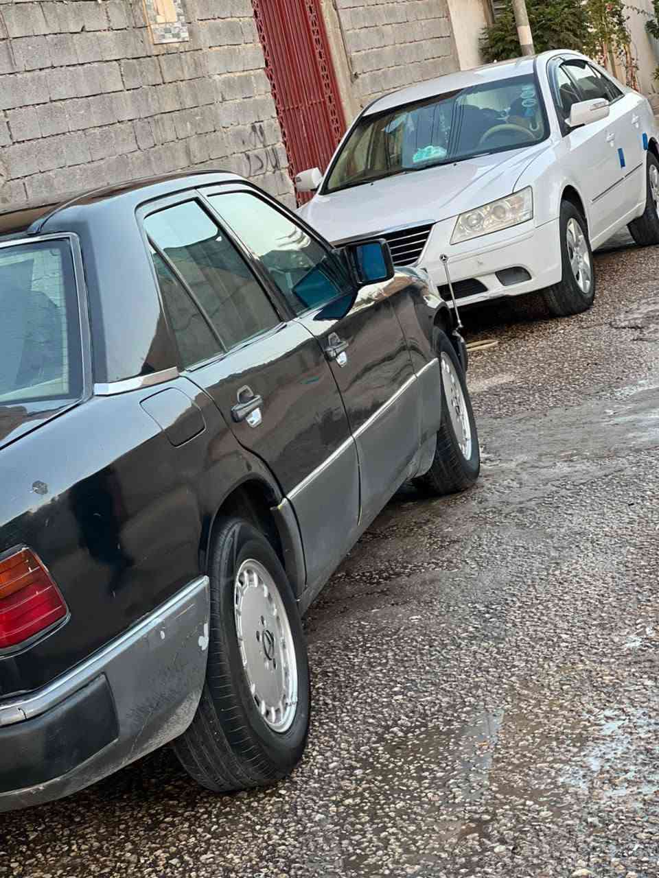 سلام عليكم سياره مارسدس موديل 1988 محرك بطه 2ونص سياره جاهز محرك كير شرط تبريد شغال سياره بسمي اي نقص مابيها العنوان كربلاء السعر 48 بيها مجال ***********
