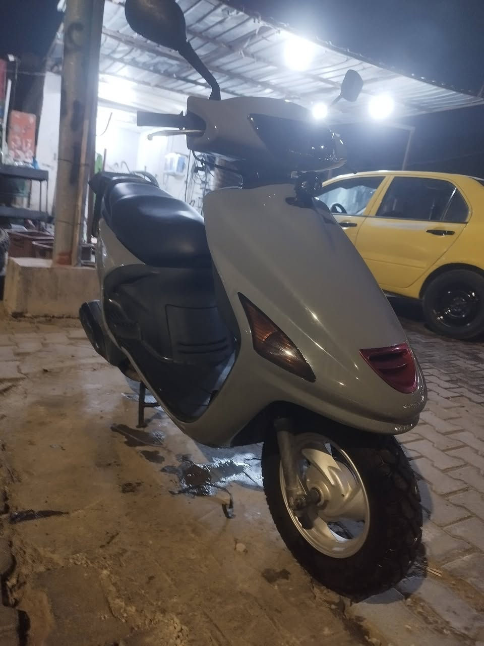 السلام عليكم دراجه للبيع ياباني فورتي  فحل جديده بلاديه اي نقص ما بيها  كهربائيات سيلف هندر كامله مكمله عنوان ديالى بعقوبه تحرير دور الضباط سعر خاص رقمي هاتف وتساب كفاله عام بيع ***********
