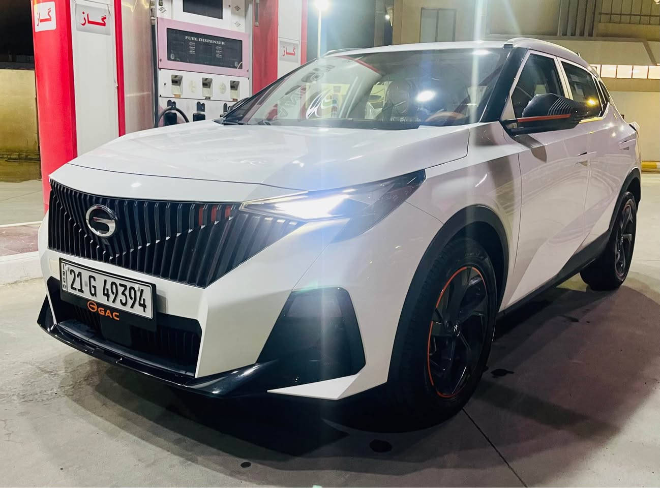 🚗 للبيع GAC GS3 EMZOOM – بحالة شركة
المواصفات:
✅  موديل 2025
✅ ممشى 10000 كم فقط.
✅ محرك 1.5 تيربو بقوة 174 حصان.
✅ ناقل حركة أوتوماتيك DCT بـ7 سرعات.
✅ مصابيح LED أمامية وخلفية.
✅ شاشة كبيرة.كاميرا خلفية مع حساسات.
✅ تشغيل بصمة عن بعد . ودخول ذكي.مثبت سرعة.
✅ جنوط رياضية.مكيف امتياز.
✅ السيارة استلام شركة GAC كركوك 
السيارة بحالة الوكالة ولا تحتاج أي مصروف.
ضمان 10 سنوات 
السيارة كلين بدون صبغ وبدون رصعه وبدون شخط السيارة بسمي 
يوجد معه كوبون بانزين / بطاقة بانزين 
الكير 3 وضعيات  
💰 السعر 150 $ وبيها مجال للطيبين .
للأستفسار *********** كركوك, العراق
