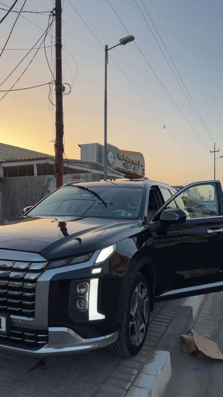 ارخص هونداي بالسايد بالعراق بهاي النضافة 
هونداي بالسايد فول مواصفات وارد امريكي 
((الحادث سطحي جاملغ مصبوغ  والبنيد مبدل نفس الون مابي شي فقط تبدل ))

 ايرباكات السياراة كلها سليمة وما طاكة وصور الحادث بالمنشور
***********

‎السيارة مزوعه مواصفات ((داخل لون اوف وايت))

 لمتدد موديل 2023 ماشية 33 الف مايل بعدها زيرو  
الون اسود سيارة بردات بلادي فول مواصفات كشنات كهرباء جميعها حته الاخيره 
كشنات منفصل vip
تبريد وتدفيه بالكشنات امامي خلفي سياره زواع بالمواصفات

السعر 250 ورقه وبيها مجال 

مواصفات سيارة 

1-دبل بانوراما 

2-كشنات تدفئه تبريد امامي خلفي

 3-كشنات جلد لون اوف وايت ابيض

 4- 7 راكب vip منفصل  

5-كشنات خزن كهربائي 

6- نظام صوت متكامل (10) سماعات من Harman Kardon

7-ستيرن تدفئه + هزاز ستيرن 

8-شفتات ستيرن مع تحكمات كاملة 

9-شاشه دجيتال الكتروني 

10-داتا شو 

11-خمسة كامرات 360 درجة

12-كامرة دواره 

13-كامرة بالمري 

14-لايتات زينون 

15-لد خلفي 

16-اشارة بالمري 

17-بصمة 

18-بصمة ابواب 

19-سايد بريك كهربائيّ 

20-صندوق كهربائي ( بصمة ) 

21-نظام المنحدرات  

22-بردات خلفي 

23-محرك 6سلندر 3.8L 

24-تشغيل عن بعد و دخول ذكي 

25-اوتو هولد 

26-توقف ذكي 

27-مثبت سرعة مع مثبت مسارات 

28-تحديد مسارات متكامل مع قيادة ذاتية 

29-رادارات امامي خلفي جانبي 

30-حساسات امامي خلفي جانبي 

31-شحن وايرليس لجميع المقاعد الامامية والخلفية

32-التبريد مركزي 3 قطع 

33-اوتو Stop ✋🏻

34-المرايا الجانبية قلاب عند الرجوع للخلف 

-رقمها بصرة بأسمي تحويل مباشر  

-وبعد بيها هواي مواصفات ما تخلص ابد 

السيارة ما شامة العادي ابد كله محسن ودهن افضل نوعية 

الحادث خفيف كلش جاملغ وبنيده مبدل نفس لون بلادي .                                                                                                                                                             

السعر 250 ورقه وبيها مجال

الاتصال : ***********.
