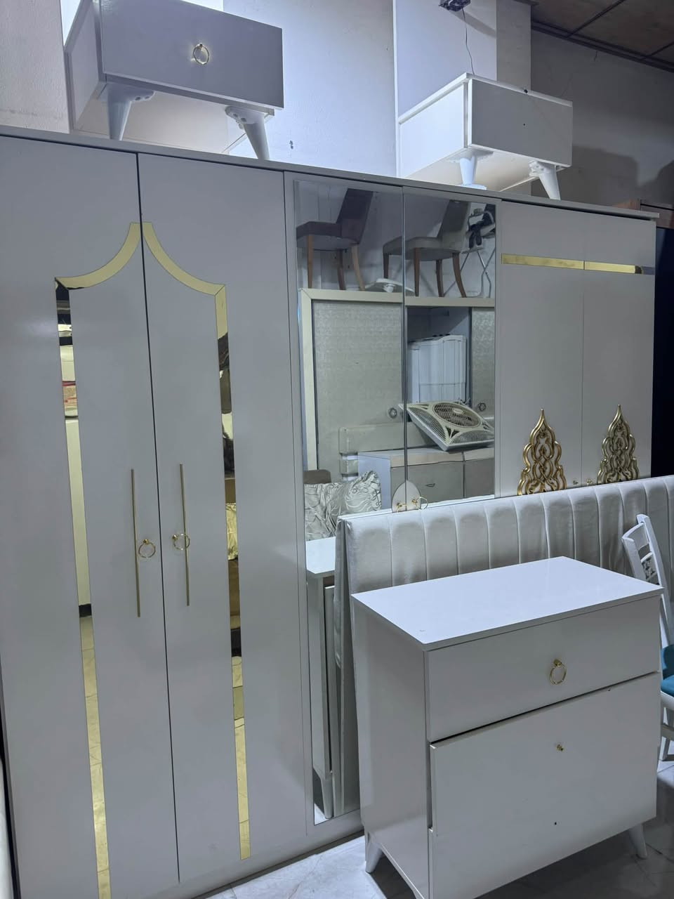 معرض ميران بيع وشراء أثاث البيت مستعمل وجديد غرف نوم قنفات كاونتر طباخ ثلاجة مجمدة
للاتصال على الرقم ***********
