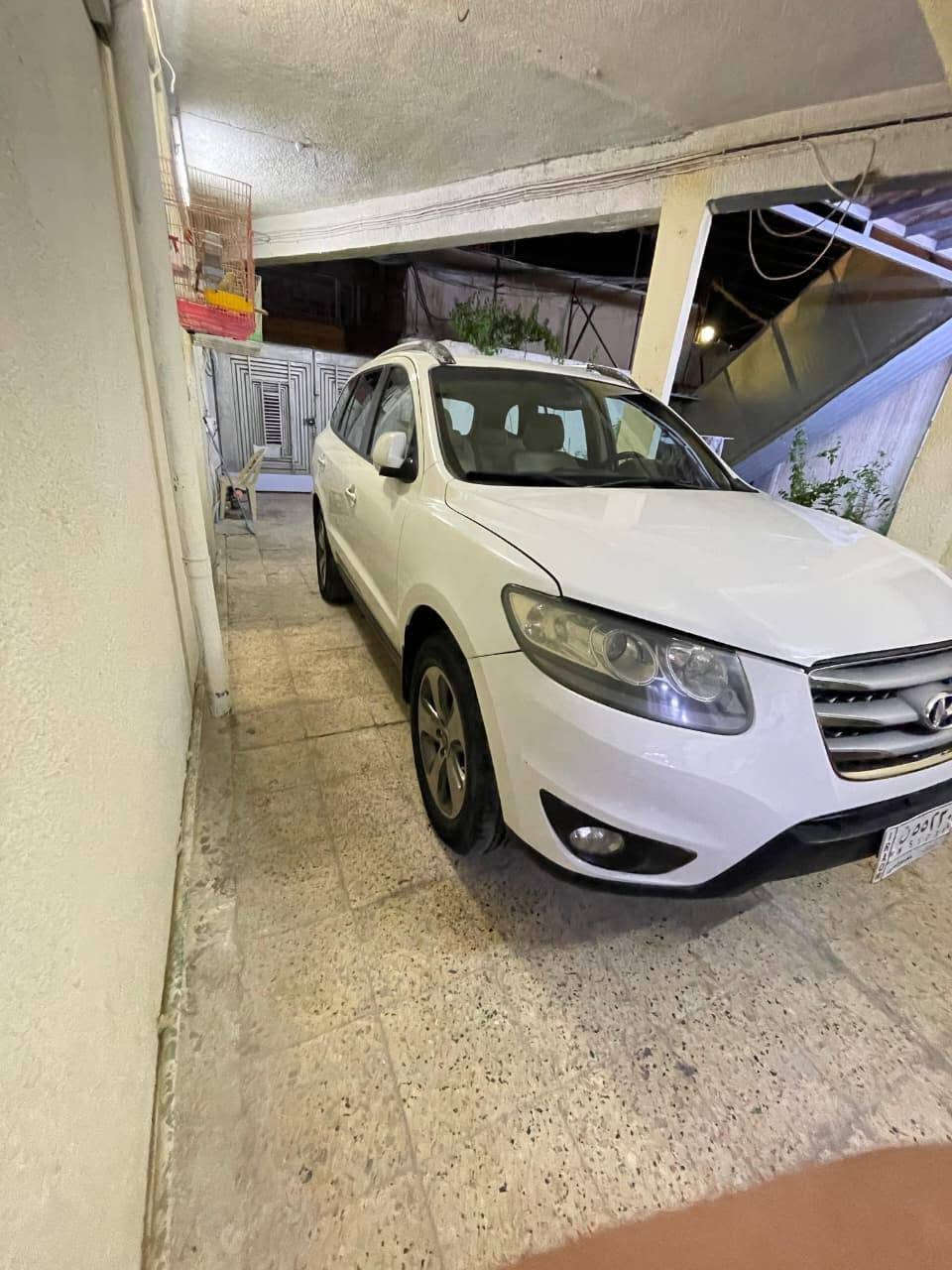 فول مواصفات 1/1 خليجي 6 سلندر محرك 3500 كفاله كفاله كفاله فقط ربع بنيد وموضح بالصوره  160$ 
مكاني نجف /حي الامير /***********
