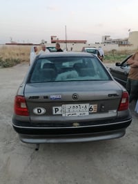 يتوفر في معرض العريج استرا للبيع السياره تجي تشوفها كدام العين كير ومح...