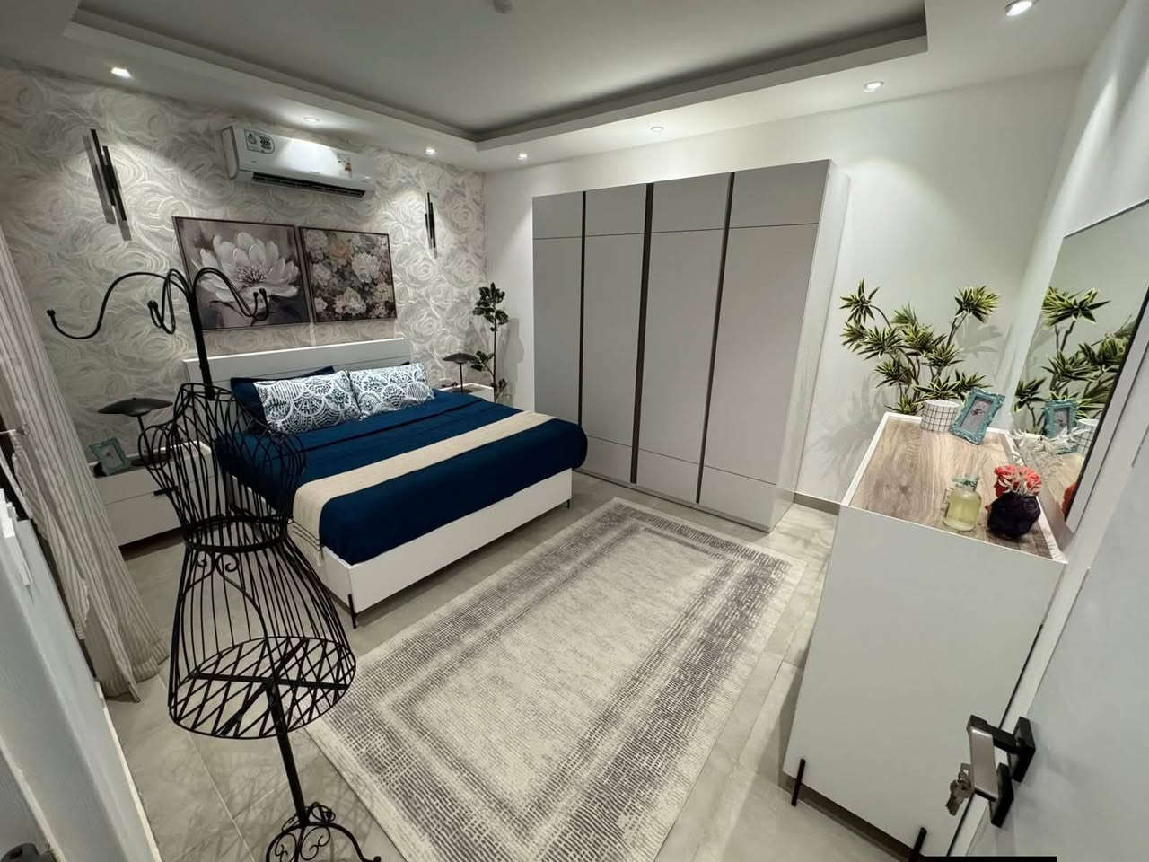 🏡✨ عرض المرحلة الثالثة | مجمع اللؤلؤة السكني

🏠 بيت 200م² | طابقين | تشطيب راقٍ

🔥 25 مليون مقدّم فقط
💰 114 مليون دفعة سنوية
📅 والباقي أقساط شهرية على مدى 4 سنوات

🚪 تقدر تدخل بيتك وتشيّك عليه بنفسك قبل توقيع العقد!
✨ شوف بيتك على أرض الواقع وتأكد من كل التفاصيل قبل لا تلتزم.

🔥 المرحلة الثالثة… فرصة لا تفوّت!

📞 للحجز والاستفسار: ***********
