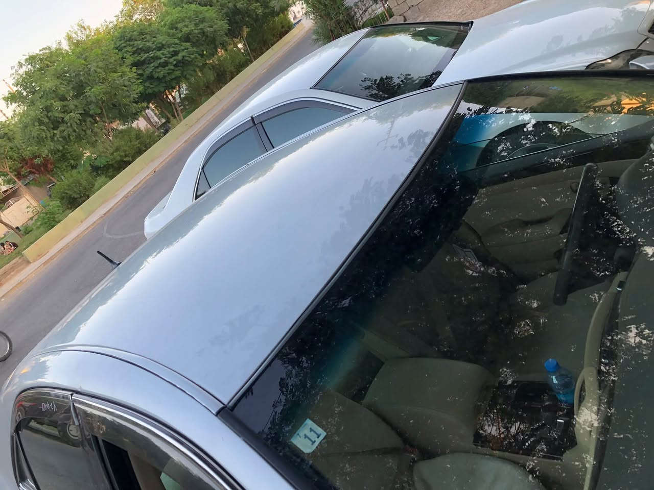 شاهینەی بەحری براوە
٢٠٠٧

کۆدو بارکۆدی هەیە

ساج مەلەکی 

٣ دووگمەی پەردە

٦٨ هەزار رۆشتووە 

١٨٢ گەورە بە گەورە

قەترە دوکەڵی نیە

تەقە رەقەی بە شەرت 

لە کەلارە

ئەگەر موشتەری نی سەرم مەیەشێنە

***********

