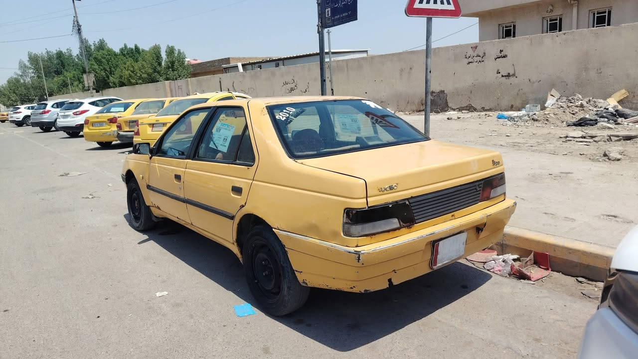 سلام عليكم بيجو روا للبيع مصفره هيه الغرامات مكينه كير مضيفات حداديه نضيفه تأثيرات انضاف مكاني ديوانيه قضاء الشاميه بيع10 اوامراوس حسب القناعه تحويل مباشر *********** السعر 10
