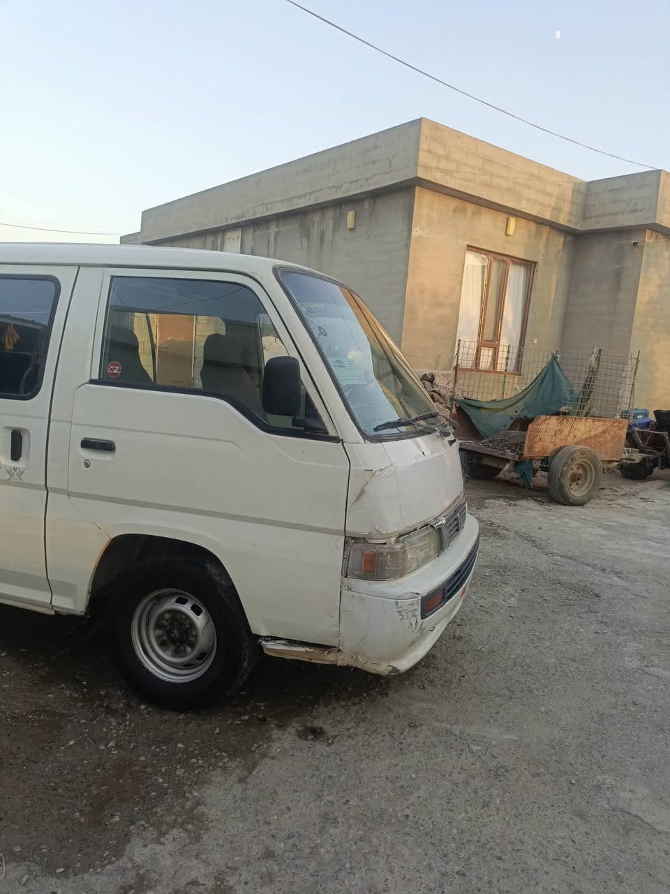 نیسان تەخت بۆفڕۆشتن گێڕ مەکینە بەشەرت ئەکسل بەشەرت جوارتایەی نوی ئاڕم پلاستیک 
***********
