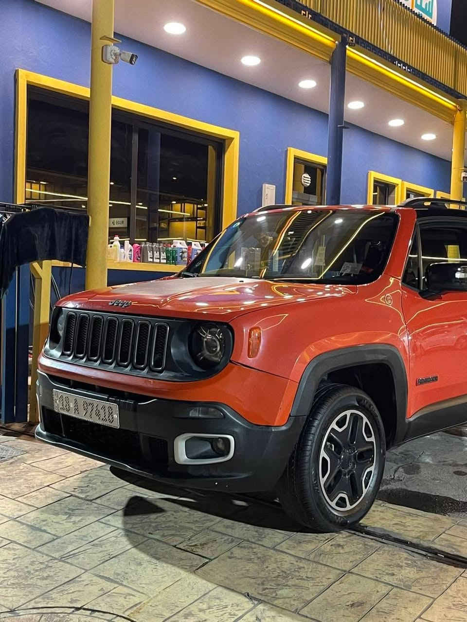 جيب رنكيد 2018
محرك 2400
بصمه 
تحكم استيرن
شاشه
كاميرا خلفيه
رقمها بابل الدولي يتحول اي مكان
للمعلومات السيارة بيها كازكيت متأثر عليها
السعر 100
للتواصل ***********

