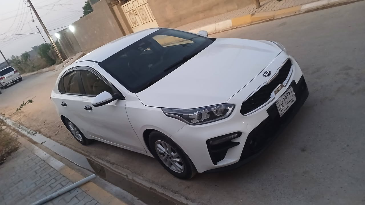 كيا سيراتو ٢٠١٩ مرقم بغداد
سياره بيها ٥ قطع صبغ ابيع حزام 

مواصفات بصمه رادار

محرك ١٦٠٠ دوش

السعر ١٠٥ بيها مجال 

مكان سياره ديالى بعقوبه

***********

