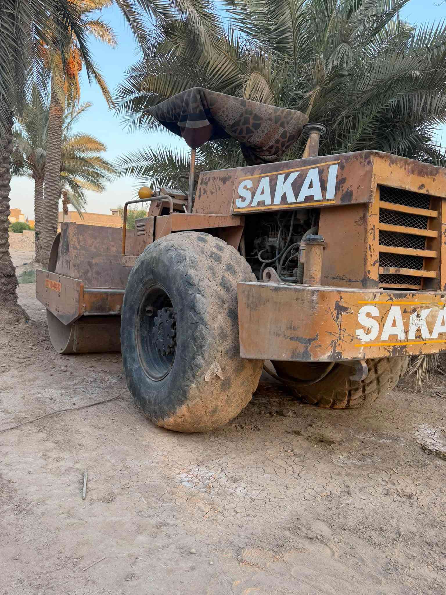 حادلة للبيع سعر بلاش 😅💸
سعر 105

جاهزة للعمل عوزها شي بسيط ترتيبات 
رجاج خير من الله بيها كتاب مزاد 
مكاني بغداد ***********

نص مكتوب في الصور:
- ***********