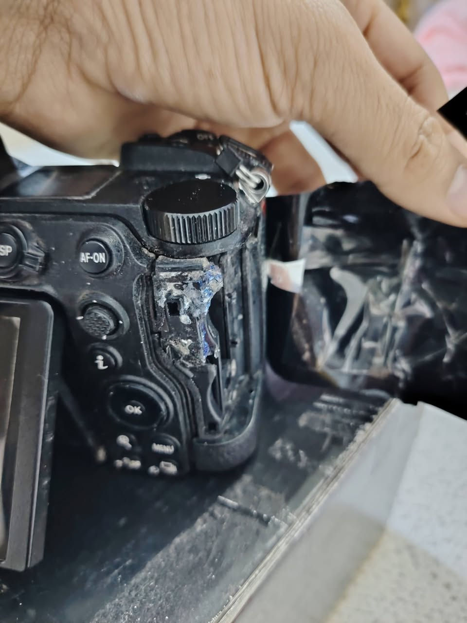بسم الله الرحمن الرحيم
سلام عليكم ورحمة الله وبركاته
كامره نيكون NIKON Z 6_2 كامره نضيفه وشغاله مكفوله من تصليح الكامره وكعت بمجلس وضرر كدام عينك بصوره بدون اي خلل تصور طبيعي تشتغل طبيعي
جميع ملحقات الكامره موجوده وبسعر مناسب 1150 مليون وبيها مجال تريد تجي تفحص هلا بيك توصيل ماعندي مكاني ميسان المجر الكبير تجي تفحص بعينك الاستفسار فقط واتساب *********** خون اليريد يشتري هلا واتساب فقط
