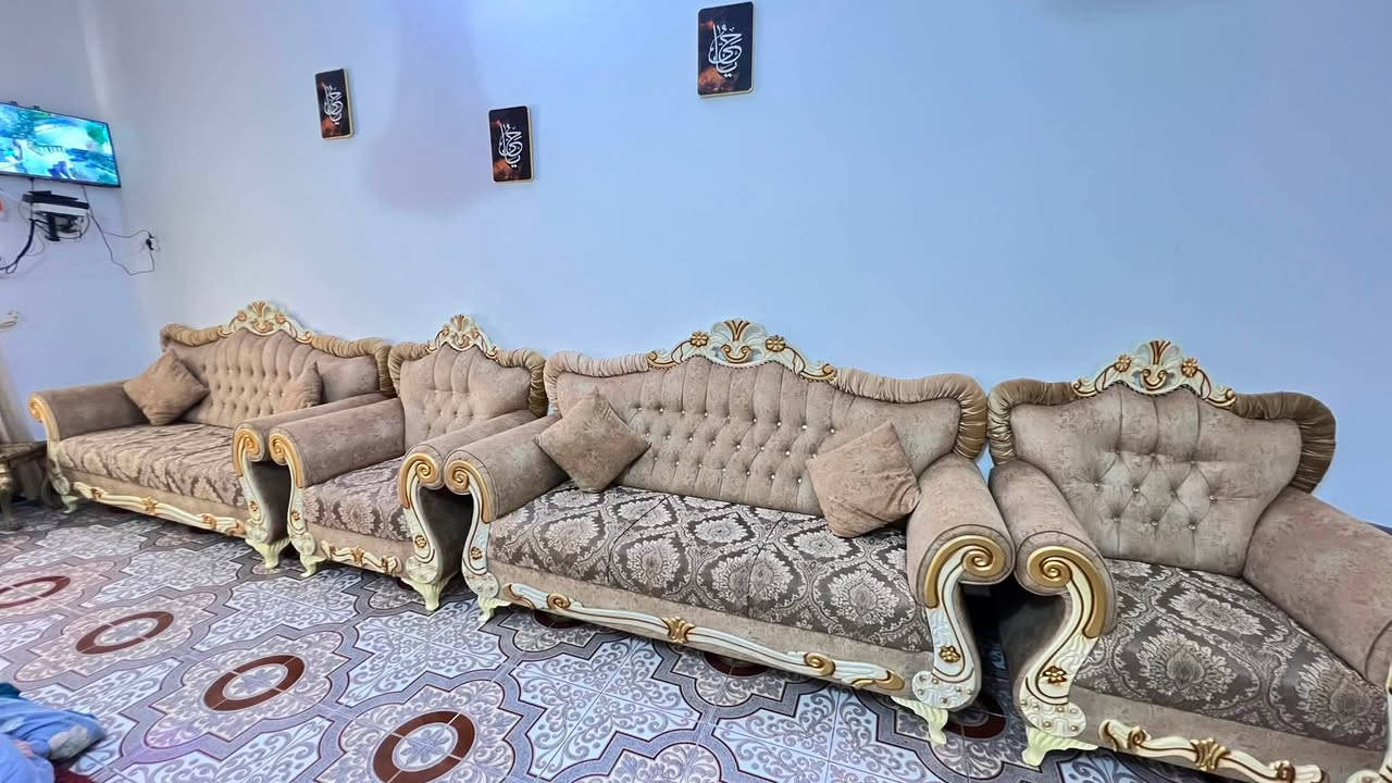 يوجد تخم ملكي للبيع يحتوي على (15) مقعد +(8) كوشات الي شراي يراسل دايركت السعر
1مليون 350 الف بي مجال بسيط ولي يشتري اله هديه طبلات ملكيه وبنفس السهر للاستفسار الاتصال (***********) المكان الرمادي التأميم
