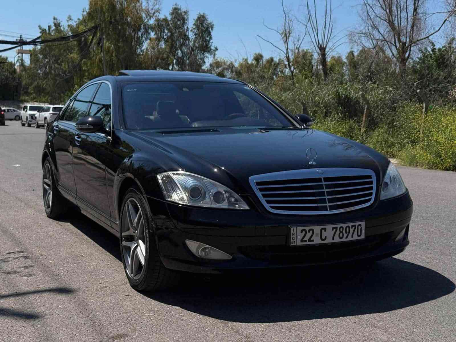 السلام عليكم ورحمة الله وبركاته 🌹

للبيع مرسيدس S-Class S350 موديل 2009 – وكالة بشكير الخليجية

🔹 كفالة عامة مطلقة VIP
🔹 مواصفات واحد على واحد وبلادية السيارة من الدعامة للدعامة، غير مستبدل بها أي قطعة.
🔹 ممشى حقيقي وموثوق.
🔹 باب طويل، مواصفات نادرة جداً بهذا الموديل.
🔹 رادارات جانبية + رادار أمامي + رادار خلفي.
🔹 حساسات محيطية أربعة جوانب.
🔹 Slide Roof.
🔹 رقم دولي جديد.
🔹 السيارة استخدام شخصي ومحافظة عليها بصورة استثنائية.
🔹 من النوادر بهذا الموديل وبهذه النظافة.
🔹 كاملة مكملة، جاهزة، لا تحتاج أي مصرف أو صيانة.
🔹 تايرات جديدة.
🔹 السيارة جاهزة للاستخدام فوراً.

💰 السعر: 197
يوجد مجال بسيط جداً للجاد فقط.

🔄 تحويل مباشر أو وكالة.

***********

السيارة لأهلها، والجاد يتفضل للمعاينة.
