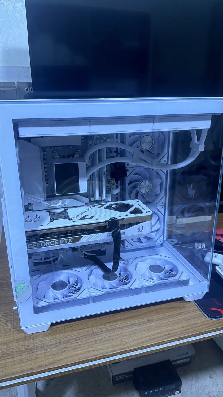 Ryzen 7 9800X3D
ZOTAC 5070ti # SOLID WHITE 16GB

X870 AORUS ELITE WIFI wifi 7 ICE

G.skill 6000mzh 32gb (2x16gb) WHITE

NQ7801TB NVME GEN4

GALAX 850w GOLD

CPS DC360 Pro ARGB White

Galax Hof White 4 ARGB fans allsyng +++

Gift Windows 11 pro key

Zeus ZF120R WHITE REVERS 6 FANS

التجميعة جديده استخدام اسبوع واحد فقط وصل 

ضمان سنه على كل القطع  سبب البيع اكثر من احتياجي

السعر (3,900,000 قفل

 الي مهتم يراسلني على واتس آب ***********)
