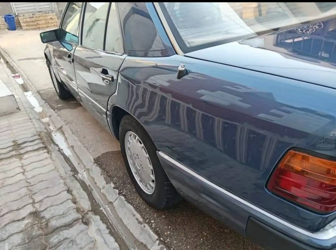 سلام عليكم 
مارسدس موديل 88 ع وضع شركه مكينه كير
حداديه تايرات كرهبأيات قواعد دبل قطره خياس مابيهن
سياره جديده كلش وبرقي ماعايزه وترايك وين متريد 
رقم انبار تحويل ثاني يوم مكان سياره ذيغار  القراف
سعر 60وبيه مجال ***********

