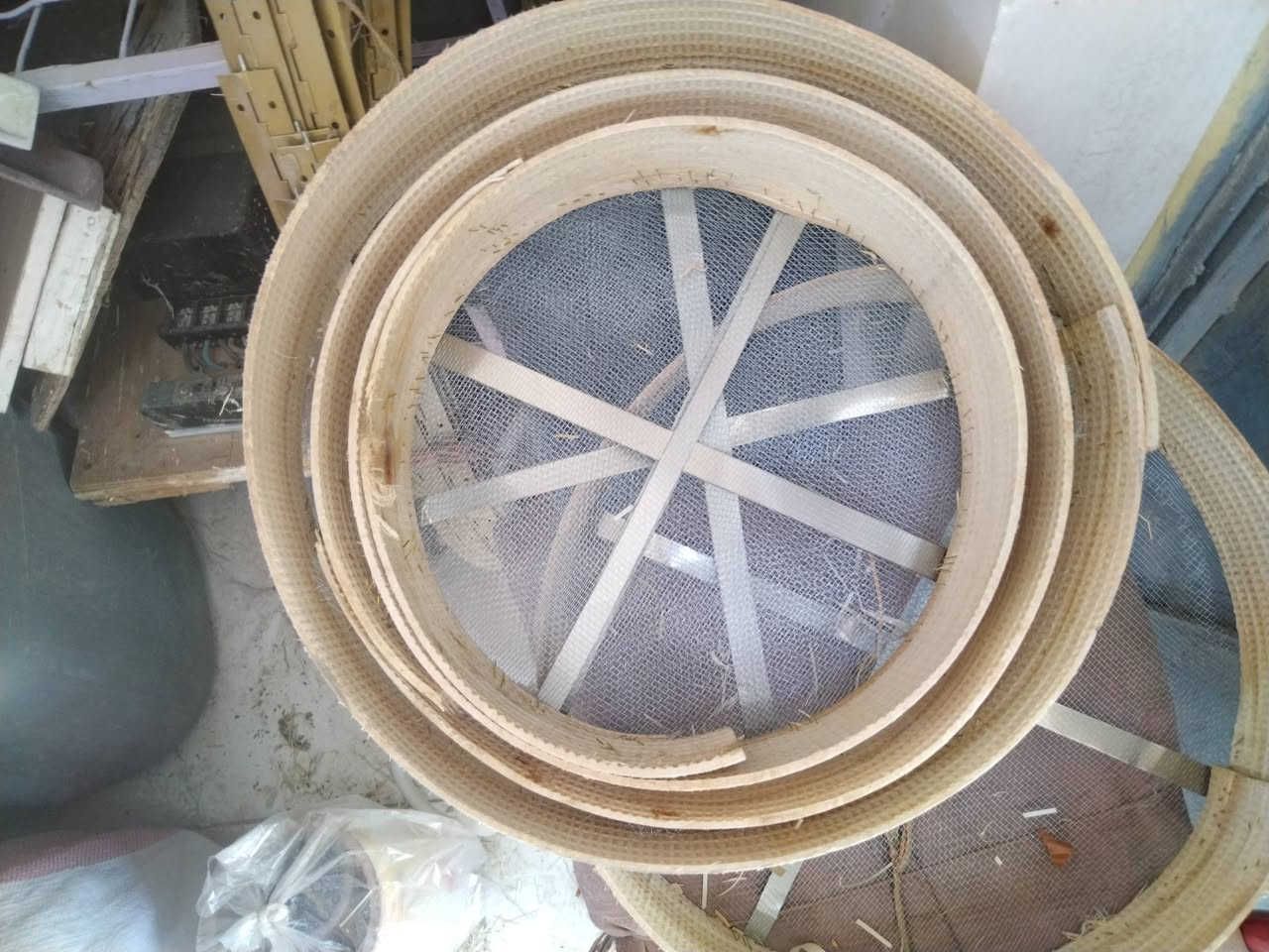 عرض خاض شمعة لد ٨٠ واط خطين ٢٥٠٠ دينار فقط غربيل سيت ٣ أحجام ٥٠٠٠ دينار فقط مفرد الصغير ١٠٠٠ والوسط ٢٠٠٠ والكبير ٣٠٠٠ تتوفر لدينا نرمادة شريطية لابواب الكنتور نوع ثقيل السعر ٦٠٠٠ كل ذلك تجدونها في محلات الصالح الشارع العام مقابل محطة الوقود هاتف ***********
