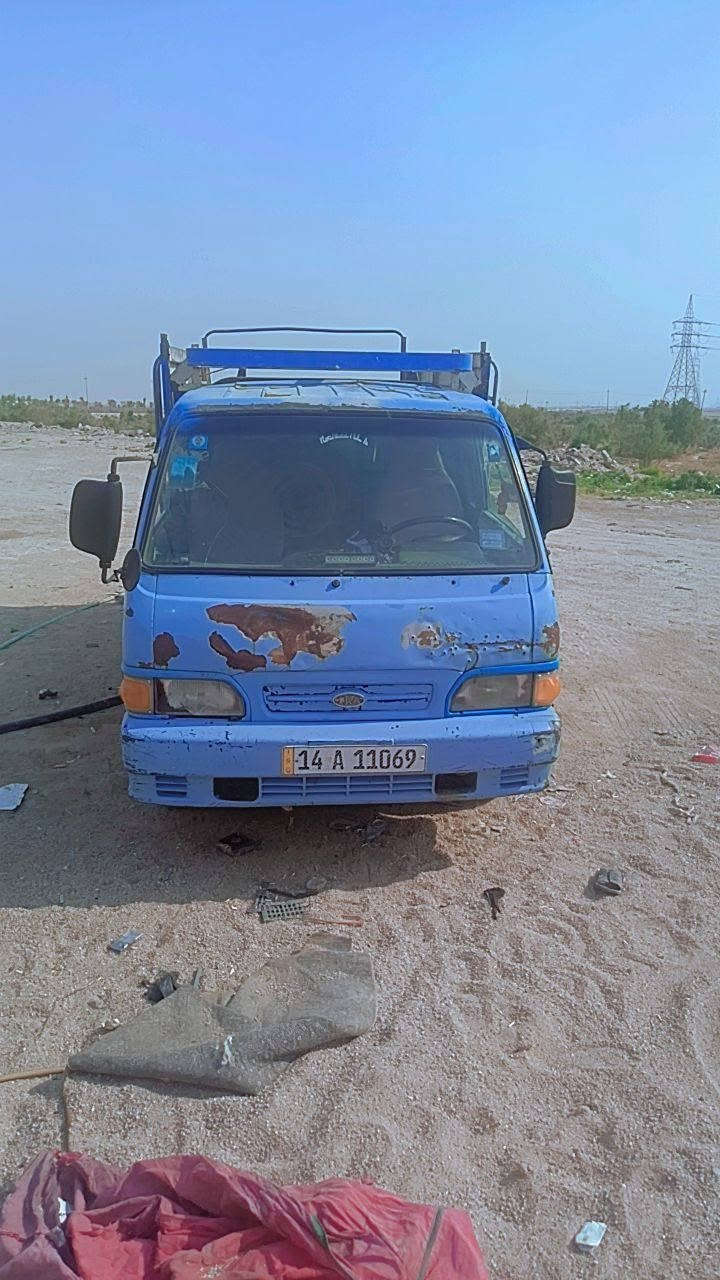 السلام عليكم كيا للبيع موديل 96 باسمي الثانويه 31 جير جديد محرك جديد شاص الجديد سكسي جديداخياس ما بيها سعر 45 مجال***********
