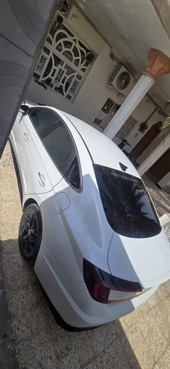 هونداي سوناتا 2021 بيع أو مراوس 
وارد امريكي 

مواصفات 

بصمه 

كير دكم 

هاندبريك دكمه 

اوتو هولد 

شاشه كبيره 

تبريد أمامي خلفي 

رادار 

تحديد مسار 

تحكم ستيرن كامل 

وضعيات القياده 

مثبت سرعه 

محرك 2500  

حادث أمريكا بنيد وبل عراق بيها جاملق وبيها بارد بل باب  الخلفي فقط 

ماشية 77 الف ميل 

رقم بغداد معوقين 

السياره موجوده داخل البصره وما ناقصها أي شي 

السعر المطلوب 160 ورقه وبيها مجال 

رقم الهاتف ***********

