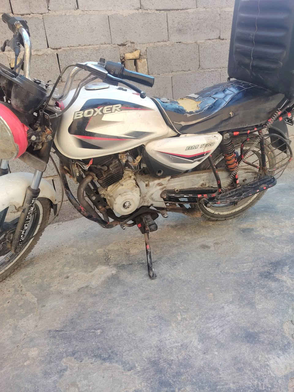 دراجه بوكسر19اوراق للبيع 900بيه مجال الدراجه عوزه ترتيب ترهم مراوي أبيراني *********** اتصل

