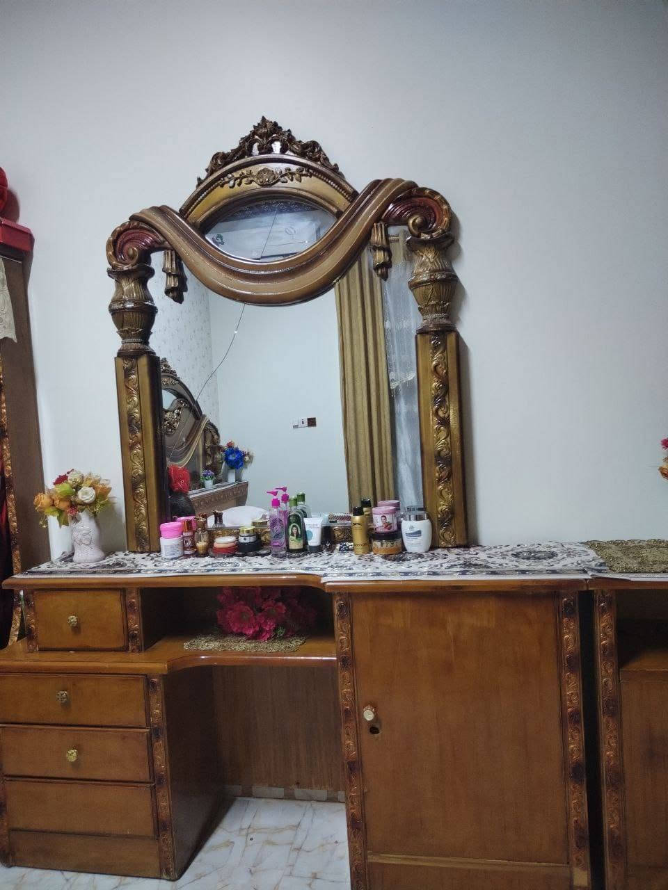 غرفه نوم  للبيع نقص بس تخت الجربايه 
للسعر 300الف للتواصل ***********
العنوان البصره كرمه علي ابو حلوه
