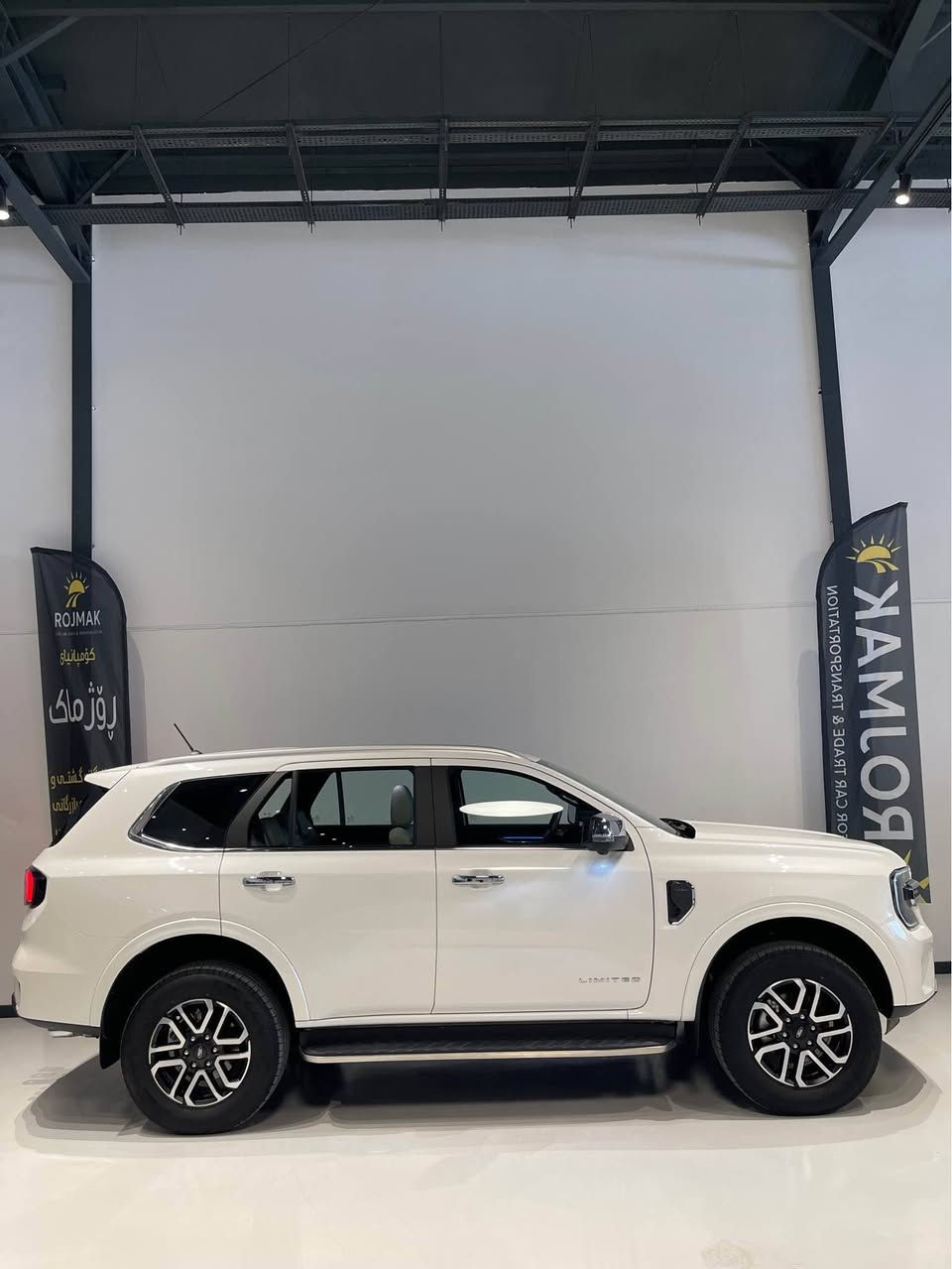Ford Everest 2025 Limited 
سفری شەریکەی القاسد - کلین تایتڵە 
فول فول مواصفات - ١٤ هەزار کیلۆمەتر ڕۆشتووە
مەکینە ٤ پستۆنی ٢.٣ لتر تۆربۆیە - دوو سێرفزی تیا ماوە
ڕەقەم سلێمانیە - تەحویل غرامە بەشەرت - 
شوێن سلێمانی کۆمپانیای ڕۆژماک - 

***********
***********
 
فۆرد افریست مودیل ٢٠٢٥ مواصفات لمتد 
سفر شرکە القاسد - کلین تایتل ( مکفولە کفالە عامە) 
ماشیە ١٤ الف کلم - مکینە ٢.٤ لتر ٤ سلندر توربو -
سیرفزین مجانی بل شرکە موجود - رقم سلیمانیە 
تحویل غرامە بشرط - فول فول مواصفات اخر فئە
مکان سلیمانیە شرکە روجماک
 
***********
*********** السليمانية, العراق
