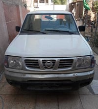من رخصة الادمن بيك أب نيسان دبل قماره موديل 2003 مزاد الداخليه صبغ عام...