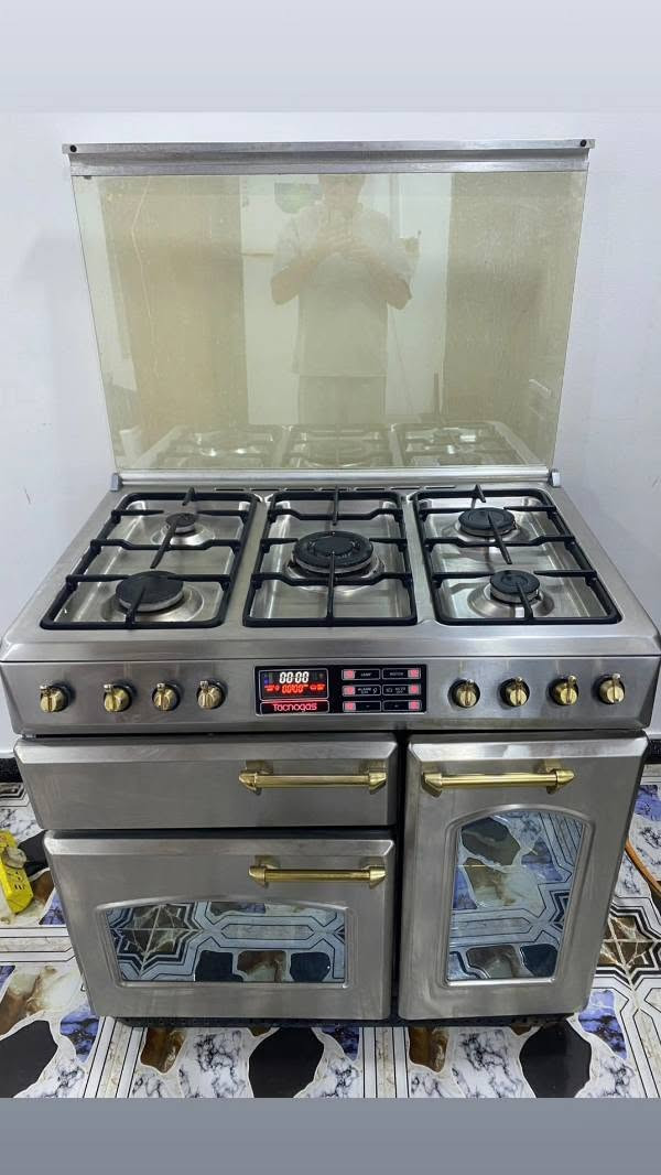 طباخ تكنو جاز إيطالي جدحه شغاله كلوب وفان بلاد فرن كهربائي وفرن غاز ومايكرو مكانه زبير متوفر توصيل اي استفسار خاص*********** البصرة, العراق
