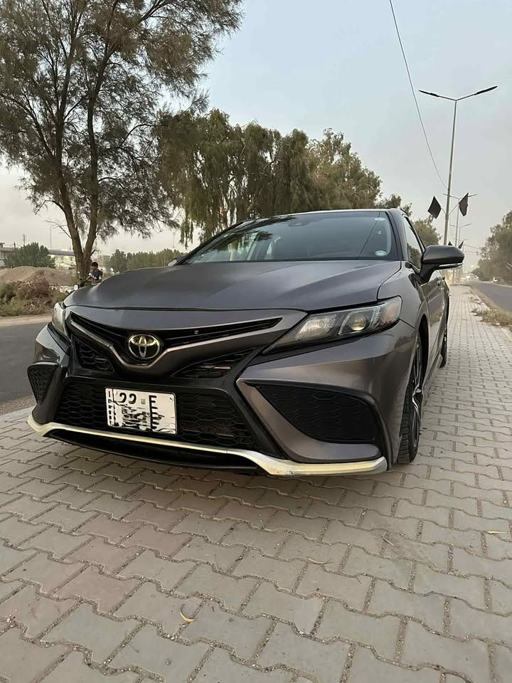 كامري 2023 بانزين فقط وارد امريكي
السعر 177 

مكان البصرة ***********

