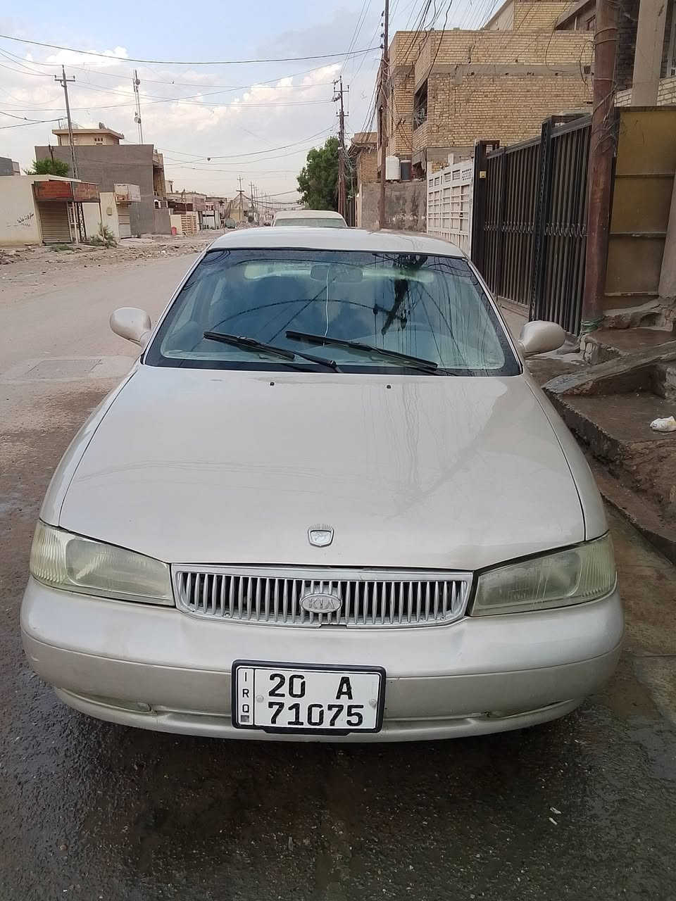 كيا كريدوس • محرك بي صوت • مصبوغ