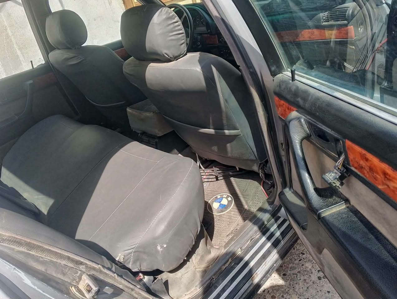 🛑السياره موديل 89 كير عادي رقم  نينوى حجم 730 كابون موجود بسمي العنوان ايسر الموصل السعر 35 قفل للتواصل راسلني خاص
