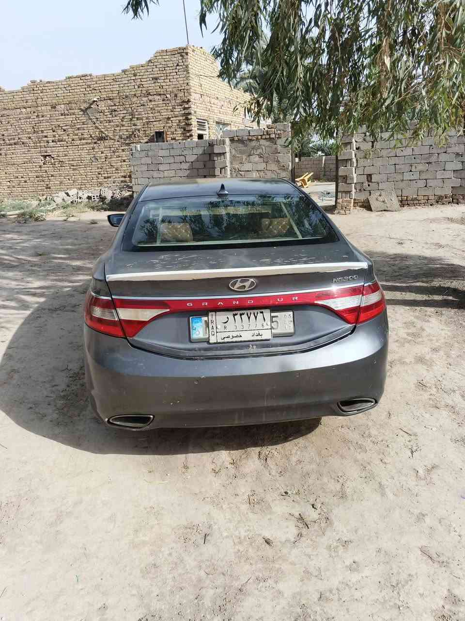 السلام عليكم ازيرا 12 أمريكي جي دي اي بيه 3 قطع صبغ السعر 85 وبيه مجال.
مكينه وكير حداديه وتبريد خير من الله تعال وفحص.
المكان الديوانيه السنيه ***********

